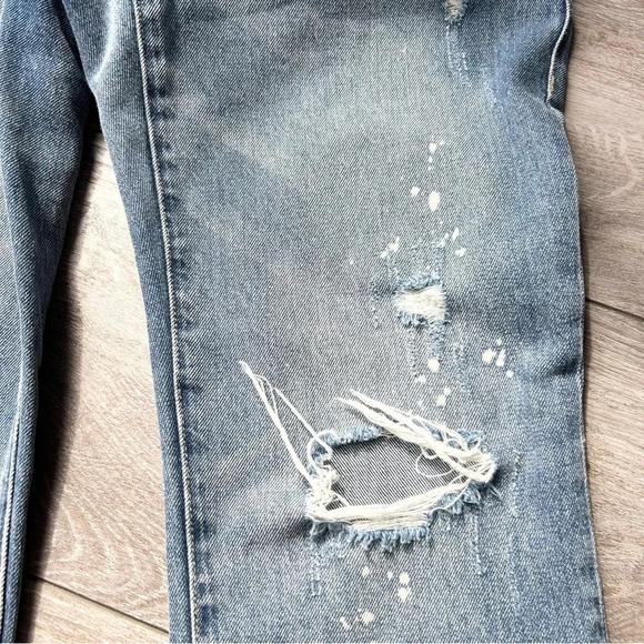 Cabi The Maverick Boyfriend Jeans in Super Destructed Wash Blue - Picture 9 of 16